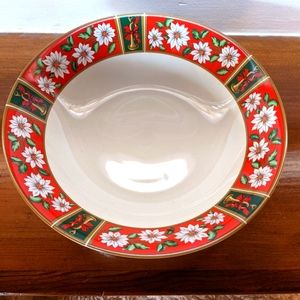 Charlton Hall Holiday 9 1/2" Serving Bowl